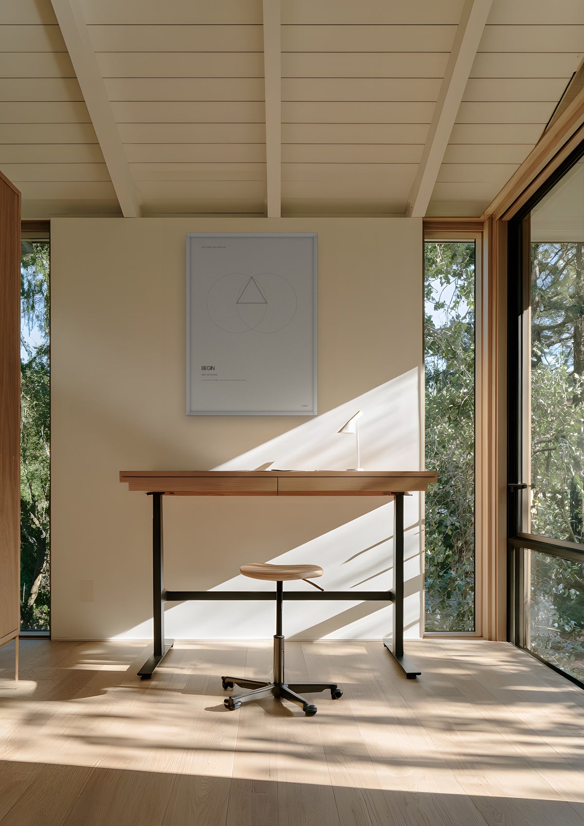 Begin in a white frame, shown in palo-alto-founder-office